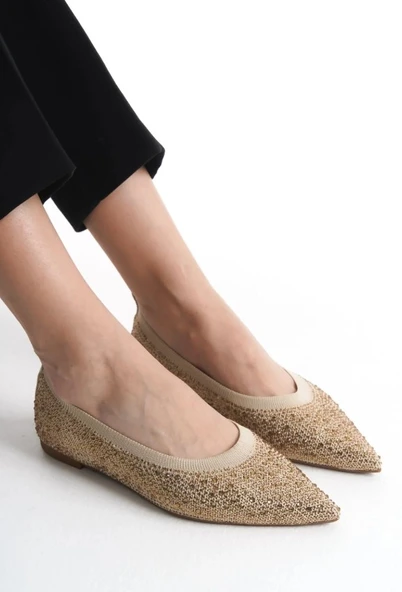 Feles Sivri Burun Taş Detaylı Kadın Babet Ayakkabı ürün görseli