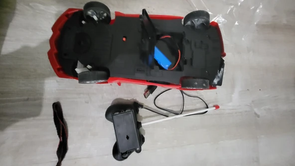 Şarjlı uzaktan kumandalı araba büyük boy ikinci el - 3