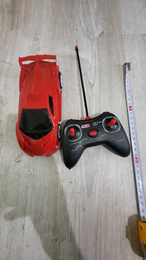 Uzaktan kumandalı araba 20 cm İkinci el Sağlam - 4