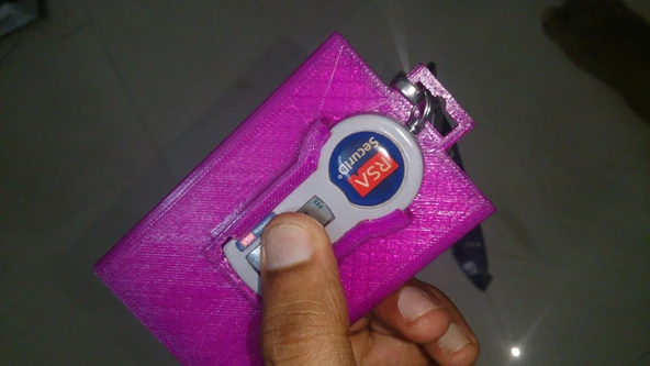 RSA Securid Yuvası ile Ad Etiketi ve Erişim Kartı Sahibi (Plastik Aparattır!!!) - 4