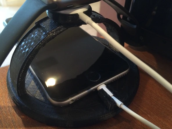 Byr Apple Watch - I Phone şarj istasyonu (Plastik Aparattır!!!) 3D - Resim 2