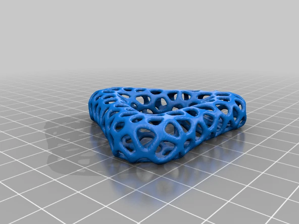 Byr Üçgen Voronoi Kolye (Plastik Aparattır!!!) 3D - 3