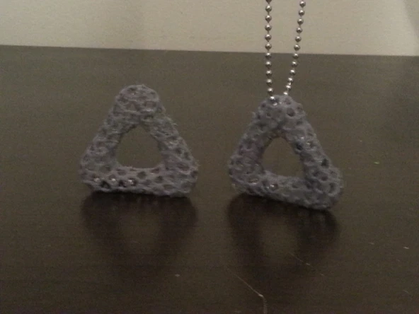 Byr Üçgen Voronoi Kolye (Plastik Aparattır!!!) 3D