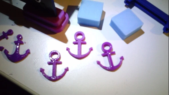 Byr Çapa Anahtarı / Kolye (Plastik Aparattır!!!) 3D - 3