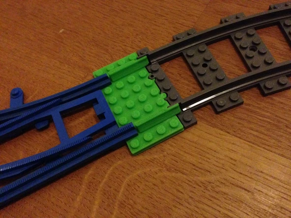 Lego Parça Adaptörü (mavi / gri alandan 9V / RC / Güç Fonksiyonları alan parçalarına) (Plastik Aparattır!!!)