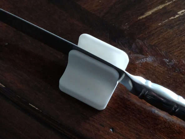 Byr Tereyağı Bıçağı Tutucu - Blade Rest (Sadece Plastik Aparattır!!!) 3D - 3