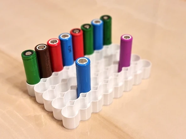 Byr 18650 Kutu / Düzenleyici / Saklama / Tutucu KOLAY BASKI (Sadece Plastik Aparattır!!!) 3D