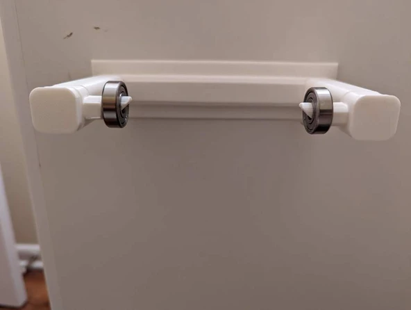Hızlı değiştirilebilen tuvalet kağıdı + yatak (Plastik Aparattır!!!)
