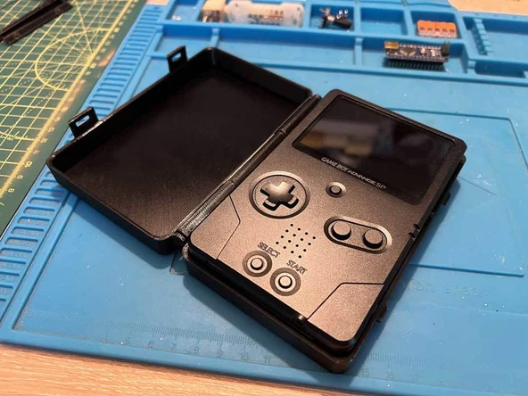 Byr Game Boy Advance SP Menteşesiz kutu (Plastik Aparattır!!!) 3D - 1