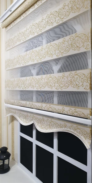 Zebra Stor Perde Sarı Sarmaşık Desen Altın Simli  Etek Dilimli STB9300 V 02  Sarı 150 x 200
