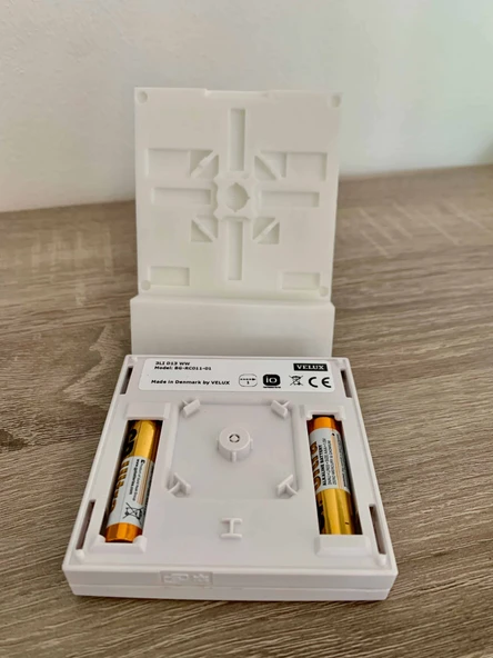 Byr Tablo Standı Velux Kli 310, 311, 312, 313 (Sadece Plastik Aparattır!!!) 3D - Resim 3