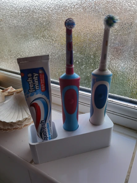 Oral B Elektrikli Diş Fırçalığı (Plastik Aparattır!!!) - 3