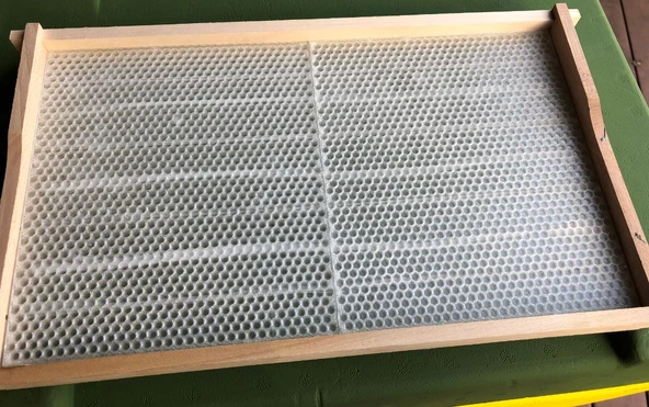 Byr DNM Mittelwand Bal Arısı Vakfı Carnica 5,55mm (Sadece Plastik Aparattır!!!) 3D - 2