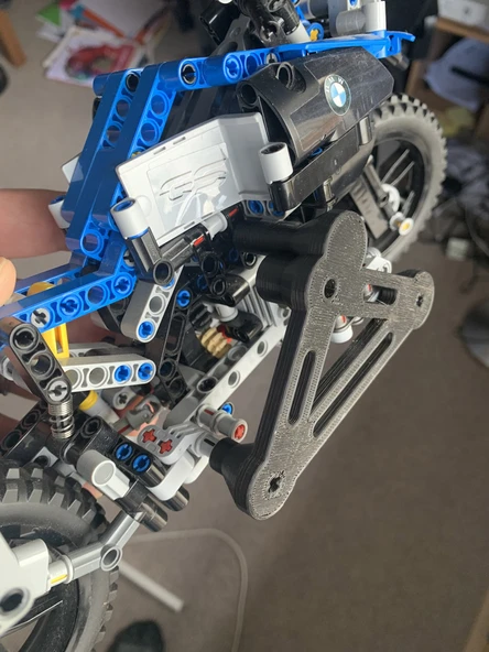 Lego Technic BMW R1200GS Motosiklet Duvar Montajı (Plastik Aparattır!!!) - 5