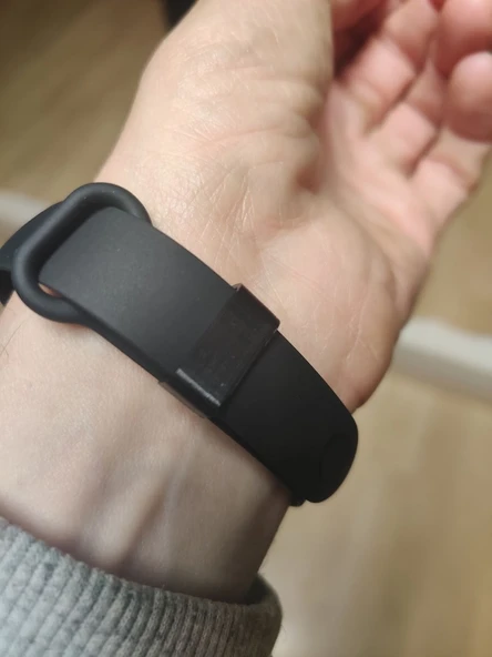 Xiaomi Mi Band 4 ve 5 önleyici bant klibi (Plastik Aparattır!!!)