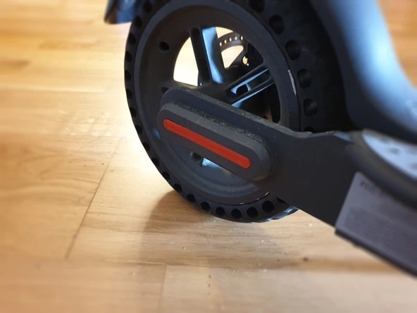 Xiaomi Mija M365 / Pro yan kapaklar (Plastik Aparattır!!!) - 4
