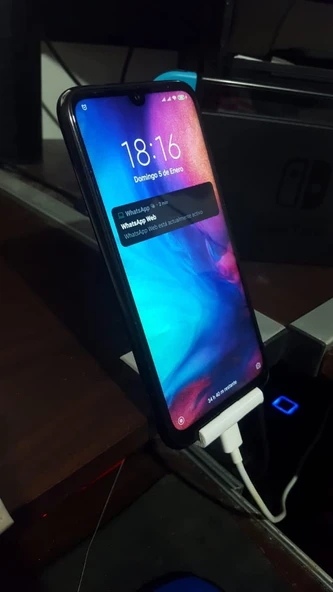 Xiaomi Redmi Note 7 USB-C'li masa tutucusu (Plastik Aparattır!!!) - 3