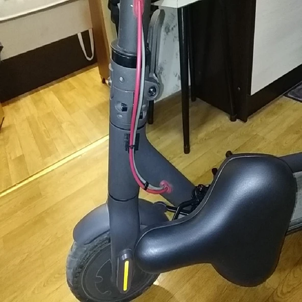 Xiaomi M365 için montaj (klip) kablosu (Plastik Aparattır!!!)