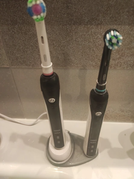 Diş Fırçalığı Oral-B (Plastik Aparattır!!!) - 4