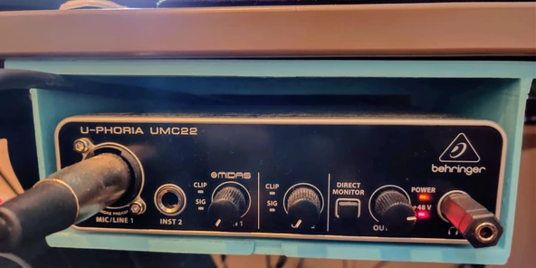 Behringer U-Phoria UMC22 Masa Altı Montajı (Plastik Aparattır!!!) - 2