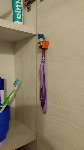 Byr Basit diş fırçası tutucu (Plastik Aparattır!!!) 3D