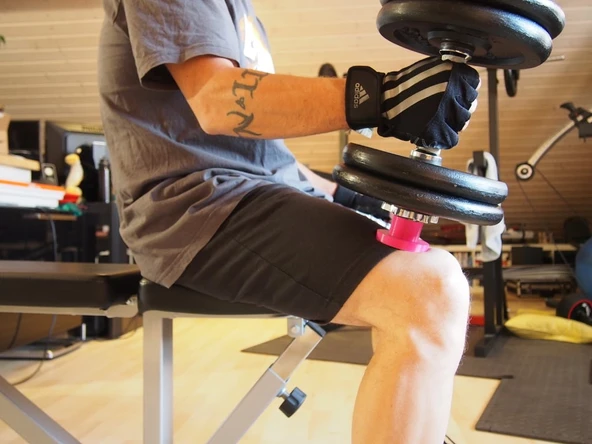 Dambıl bench press bacak koruyucusu (amcıklar için ;-)) (Plastik Aparattır!!!)