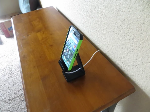 Kılıflı cep telefonu standı (Plastik Aparattır!!!)