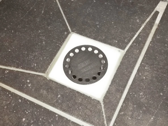 Duş Kanalı Kapağı - 81mm (Plastik Aparattır!!!)