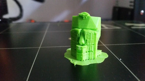 Byr Düşük Poligon Maske Kolye (Plastik Aparattır!!!) 3D - Resim 3