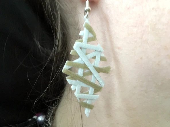 Byr Katmanlı Pırlanta Çapraz Küpe (Plastik Aparattır!!!) 3D - 5