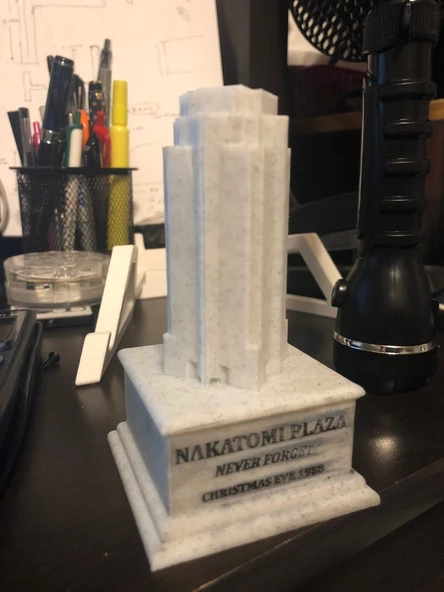 Die Hard Nakatomi Plaza (Asla Unutma) (Plastik Aparattır!!!)