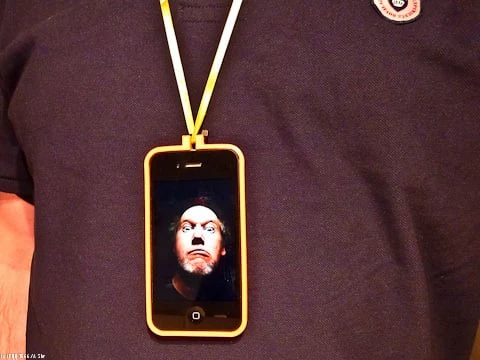 Byr iPhone 4 Kolye (Sadece Plastik Aparattır!!!) 3D ürün görseli