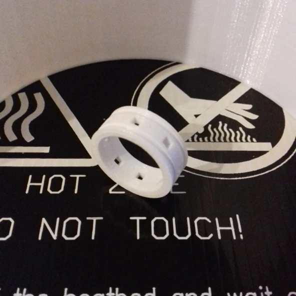 Byr Yüzük Çizgileri Kare Kesim - Boyut 7 (Plastik Aparattır!!!) 3D - Resim 3