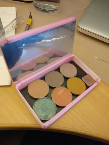 Z Palette - Far Manyetik Kılıfı (Plastik Aparattır!!!) - 4