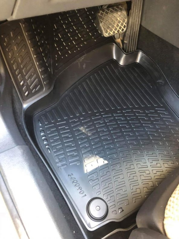 Volkswagen Golf 8 (Otomatik Vites) 2020 Model 4D Havuzlu Paspas - Resim 2