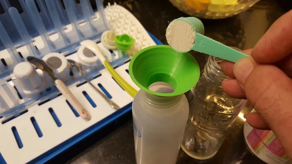 Byr Rehber - Bebek Formülü Süt Şişesi Hunisi (Sadece Plastik Aparattır!!!) 3D