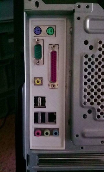 Byr Asus P5LD2-X Anakart için G/Ç Kalkanı (Sadece Plastik Aparattır!!!) 3D - Resim 2