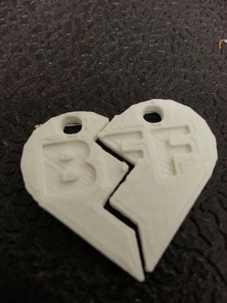 Byr BFF Ayrık Kalp Kolye (Sadece Plastik Aparattır!!!) 3D - Resim 4