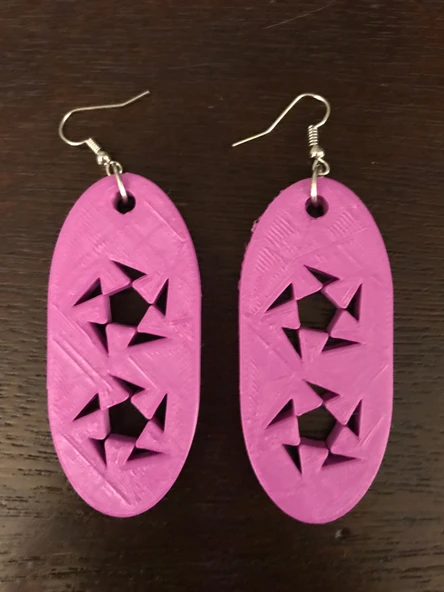 Byr Açılı Dişli Delikli Küpe (Sadece Plastik Aparattır!!!) 3D - 2