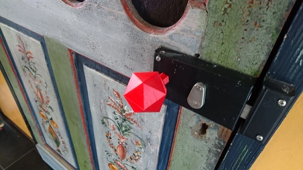 Düşük poli kapı kolu (Plastik Aparattır!!!)
