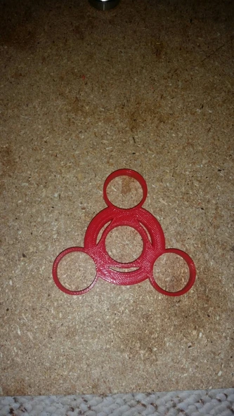 Byr Fidget Spinner Oyuncak - Trispinner (Plastik Aparattır!!!) 3D - Resim 3