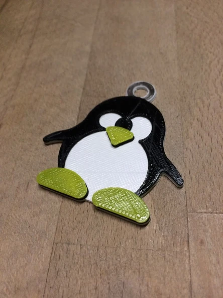 Tux Linux anahtarlık - Tux Linux anahtarlık (Plastik Aparattır!!!)
