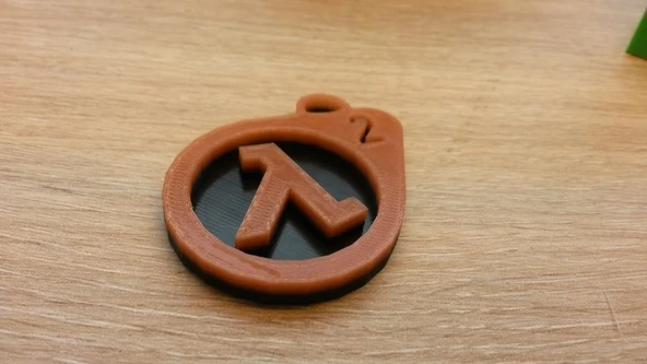 Half-Life 2 anahtarlık (Plastik Aparattır!!!)
