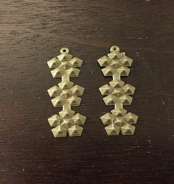 Byr Pırlanta Çiçek Küpe (Plastik Aparattır!!!) 3D