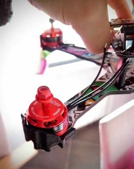 Realacc x210 motor koruması (Plastik Aparattır!!!)