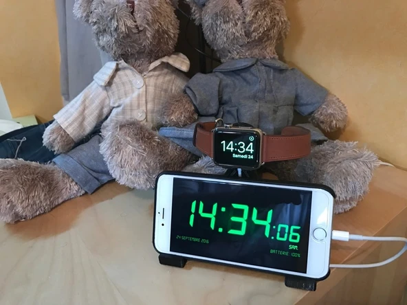 Apple Watch 42 mm ve iPhone standı (Plastik Aparattır!!!)