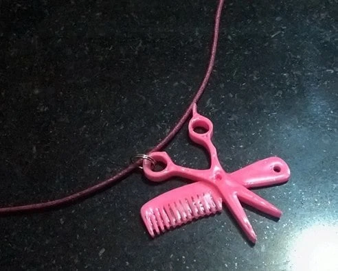 Saç Stili Kolye (Plastik Aparattır!!!)