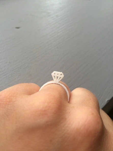 Byr Elmas yüzük (Plastik Aparattır!!!) 3D ürün görseli