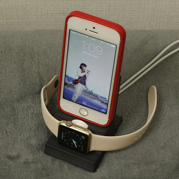 iPhone/Apple Watch standı (Plastik Aparattır!!!)