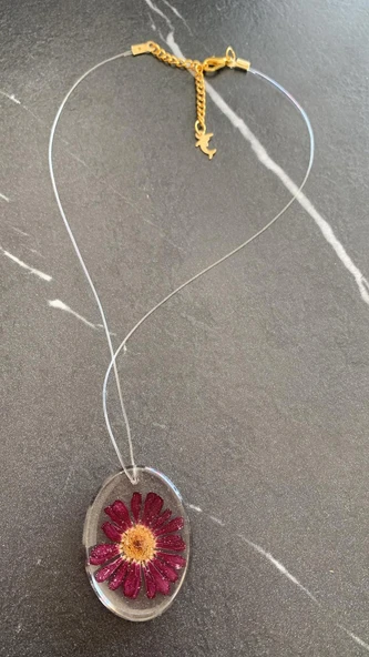 Şeffaf Renkli Kurutulmuş Mor Papatya Oval Şekilli Yunuslu Gold Aksesuarlı Misinalı Epoksi Kolye - 6
